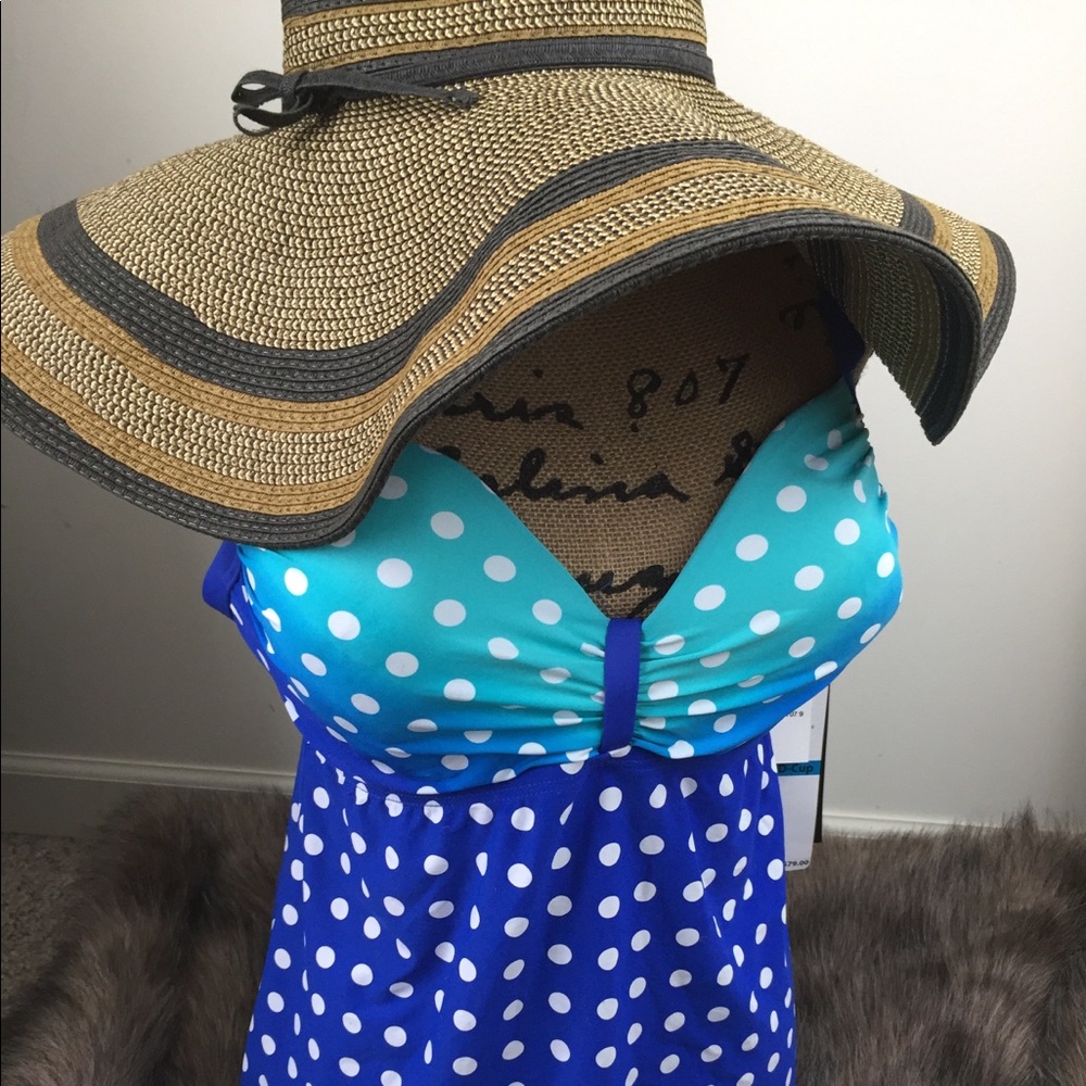 Coco reef bathing suit top 💋